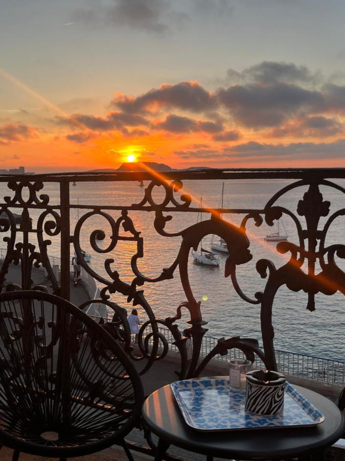 Appartement Sur La Corniche Kennedy Face A La Mer Marseilles Buitenkant foto