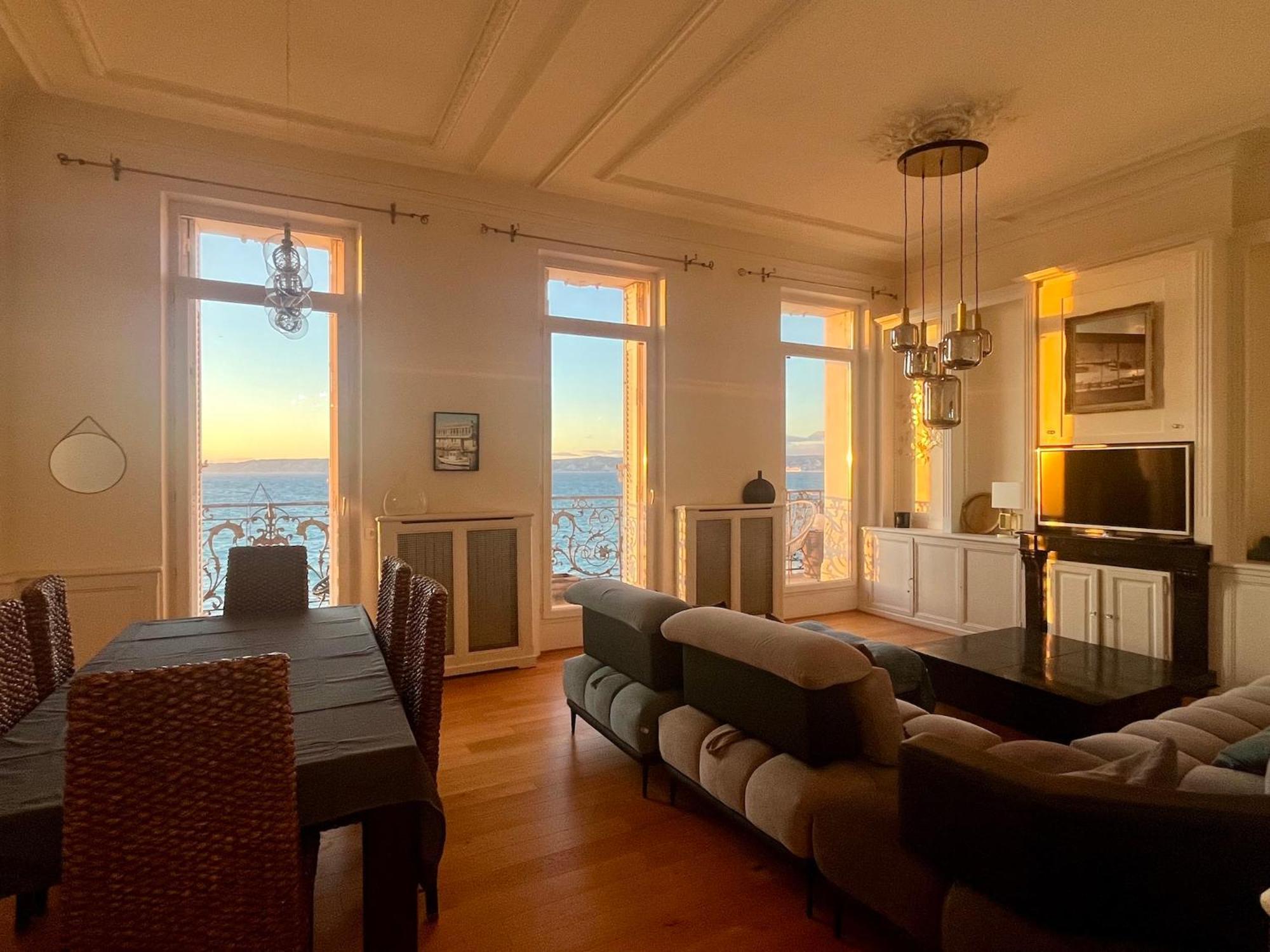 Appartement Sur La Corniche Kennedy Face A La Mer Marseilles Buitenkant foto